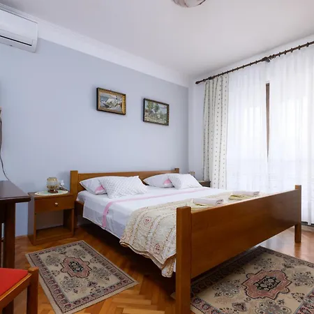 With Terace Miranda ポレッチ